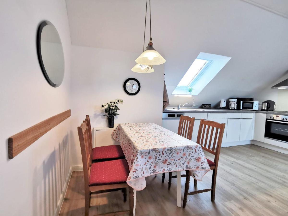 Scholz-Riewerts - Gemuetliches Apartment Mit Kueche Fuer 2 Personen Silberstedt Exterior photo